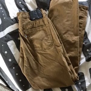 Levi’s 514 Chinos